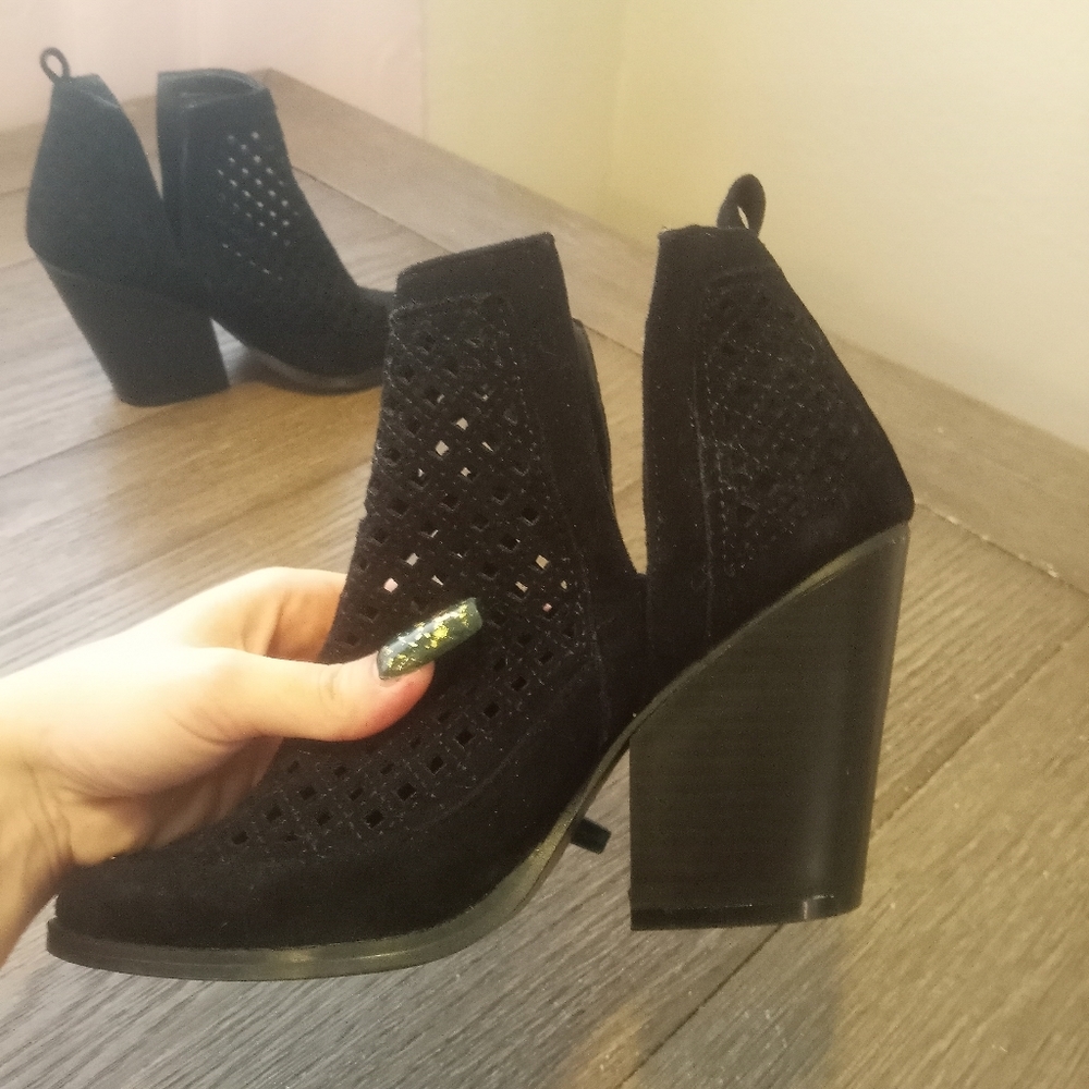 Charming Charlie Black Block Heel Booties size 7